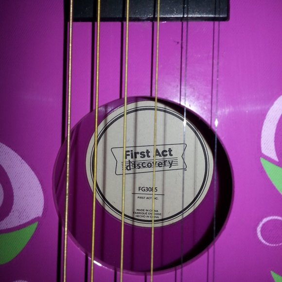 First Act Discovery 6 String Acoustic Guitar - Picture 5 of 11